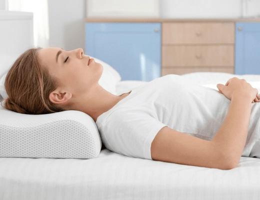 jak spac na poduszce ortopedycznej